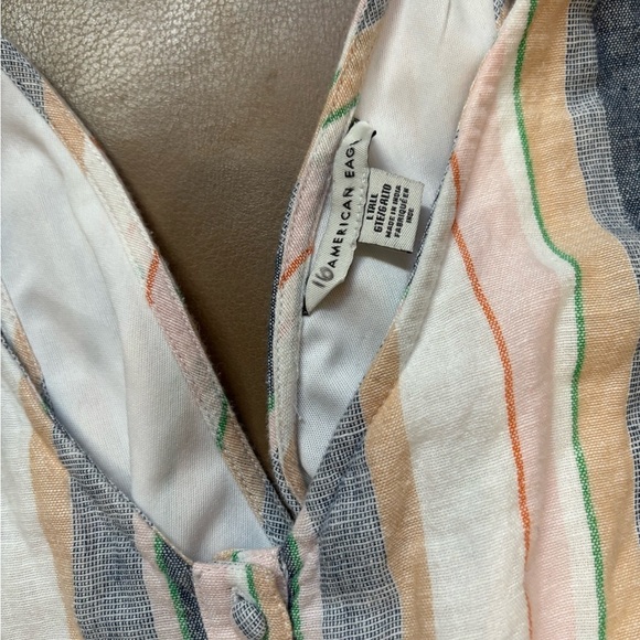 Striped Sleeveless romper - Picture 2 of 3